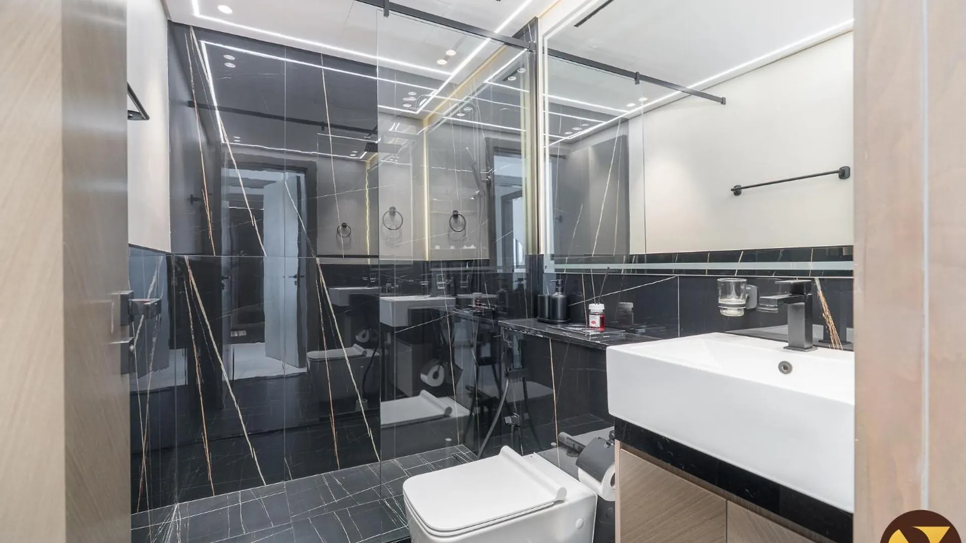 Vogue Spacious Brand New Three Bedroom Located Binghatti Creek, Smart Home With Creek Harbour View & Big Balcony Dubái 0*,
